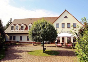 13 double rooms - Landhotel Neuwiese with traditional inn An der Mühle