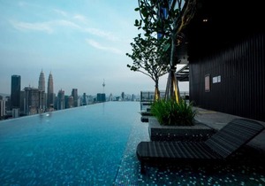 Executive Suite with Garden View 16