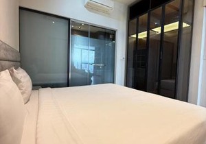 Expressionz Professional Suites by AURORA SUMMER SUITES
