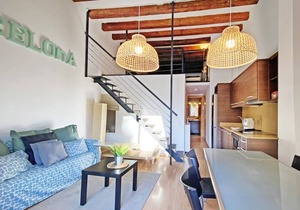 Gray House. Nice apartment next to Plaza España