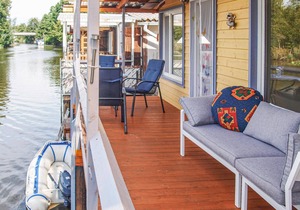 Nice home in Mirow with sauna