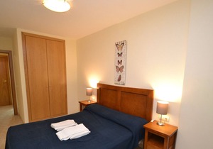 Nova Pineda 2hab:300m La Pineda’s beach,centre-Pools-Playground-Free Wifi,parking,linen