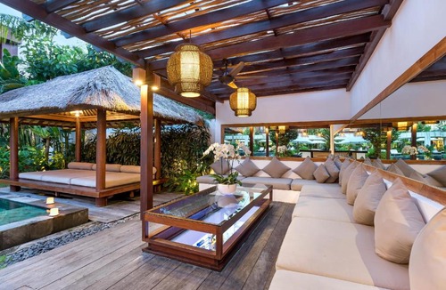 Drupadi Apartment | 2 BIG Pools, 9BD Ultra Luxury Villa Anam, Walk to Seminyak Beach, Bars! Staff