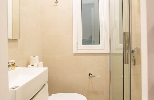 El Poble-sec Apartment | 21PAR1005 Beautiful 2 bedrooms apartment