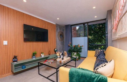 La Florida Apartment | 2BR - 2AC stylish apt near Provenza &Parque Lleras