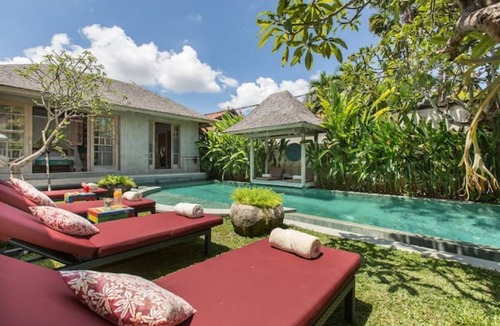 Nakula Villa | 2BR Cosmopolitan Villa Near Seminyak Beach #family