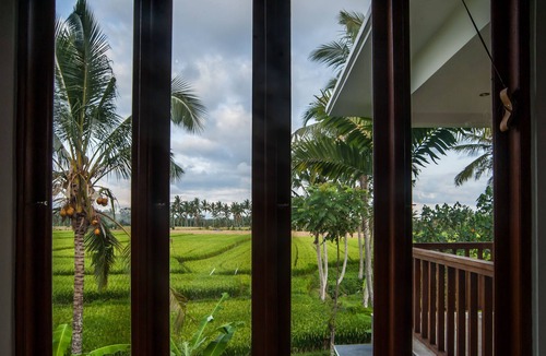 Kemenuh Villa | 2BR Villa with Stunning Ricefield Views