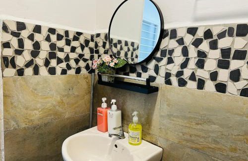 Taman Kota Laksamana House | 3 bedroom landed beside Jonker Taman Kota Laksamana 150A by Myplace