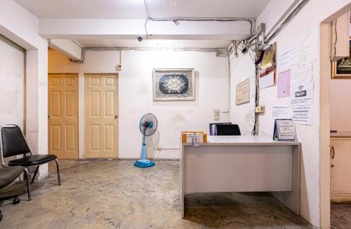 Embassy District Apartment | 33 Saladaeng