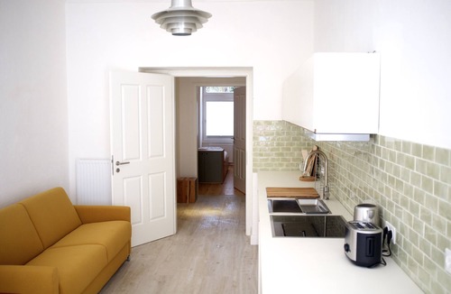 Moabit Apartment | 3br2b Central, Family-Friendly, Silent, and Tastefully Furnished with Real Oak