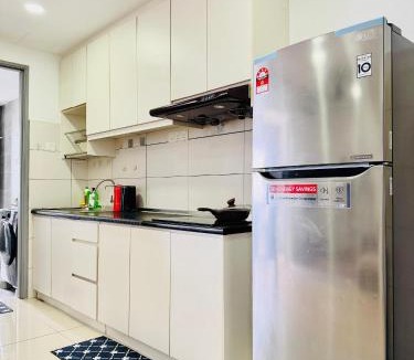 Usj 1 Apartment | 4 Pax 2BR City View, City Center, Sunway Uni-Sun Med