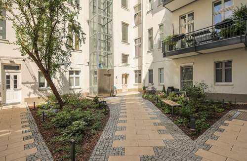 Wilmersdorf Apartment | 4 person old building apartment near Kurfürstendamm