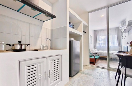 Khlong Ton Sai Apartment | 8 Min Walk to IconSiam - BTS - Pier/Private Floor and Private Bathroom