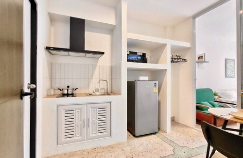 Khlong Ton Sai Apartment | 8 Min Walk to IconSiam - BTS - Pier/Private Floor and Private Bathroom