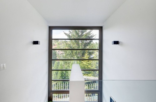 Mariaremete House | A minimalist house in nature