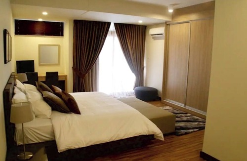Medan Tuanku Condo | A private 2100sqf luxurious condo with modern furnishing in the heart of city