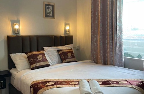 Sanambin Hotel | Acozyposhtel