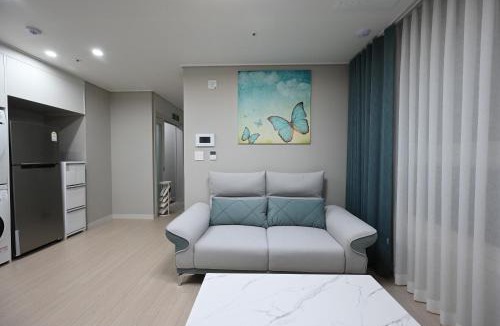Bongmyeong-dong Apartment | Again