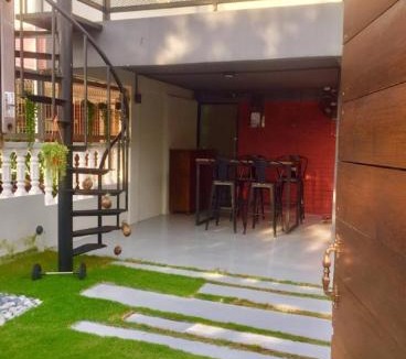 Taman Kota Laksamana House | Alimama Guesthouse Melaka with Balcony