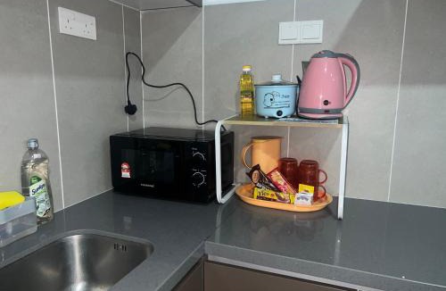 Seksyen 14 House | Alinea Family Suites Homestay for Family