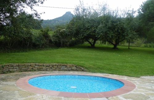 La Vall d'en Bas Apartment | Allotjaments Colomer-Cullell