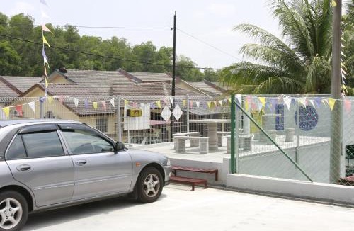 Kampung Jelatang House | Alor Villa