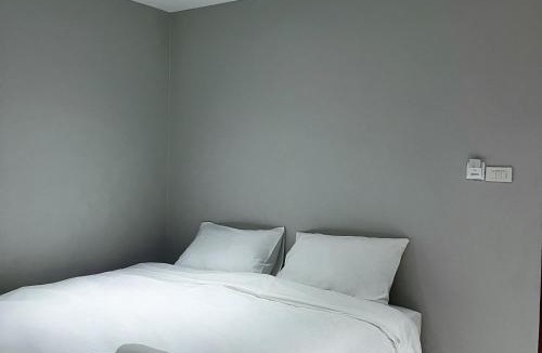 Thanon Phaya Thai Hostel | Aowmana Hotel