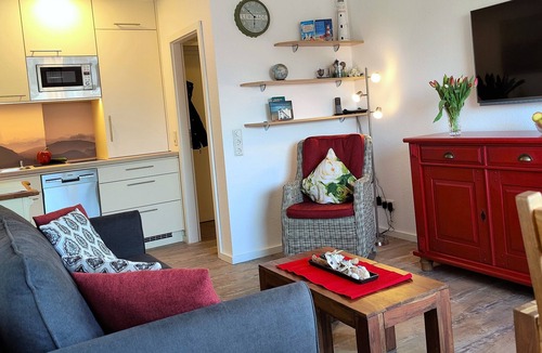 Norderney Apartment | Apartment "Dünenatelier" with Balcony and Wi-Fi in Norderney Center