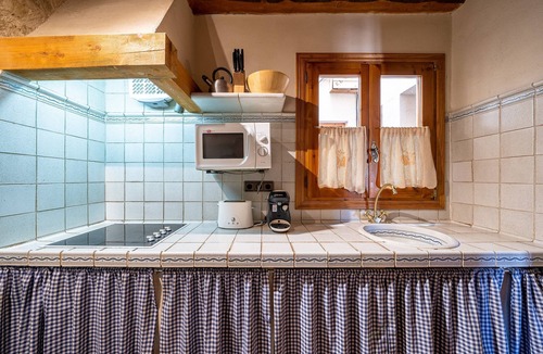 Conesa Apartment | Apartment 'El Clos 1' with Mountain Views, Private Terrace and Wi-Fi