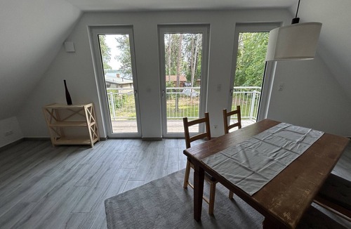 Mellensee Apartment | Apartment 'Ferienwohnung Am Mellensee' with Lake View, Shared Garden and Wi-Fi