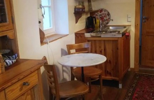 Paretz Apartment | Apartment 'Ferienwohnung 2 Mit Balkon' with Shared Terrace, Shared Garden and Wi-Fi