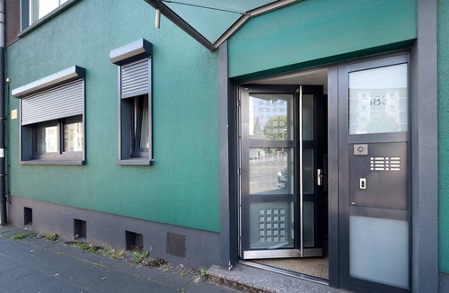 Schonebeck Apartment | Apartment 'Möblierte Übernachtungen' with Wi-Fi