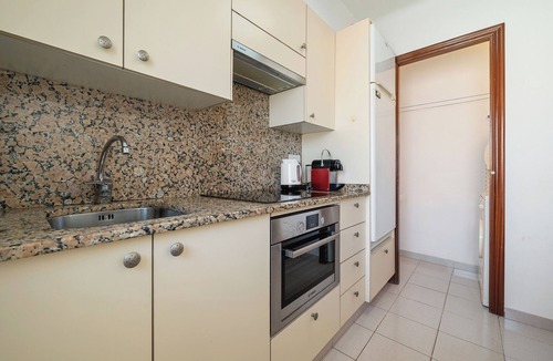 Vilafortuny Apartment | Apartment "Playa Dorada B106" near Beach with Balcony, A/C & Wi-Fi