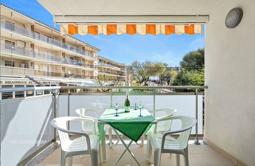 Vilafortuny Apartment | Apartment "Playa Dorada B106" near Beach with Balcony, A/C & Wi-Fi