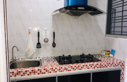 Bandar Kinrara Apartment | AR Homestay with Condo Facilities