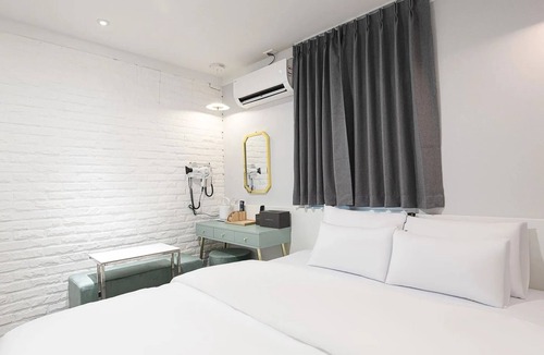 Seo-gu Hotel | Artichoke hotel