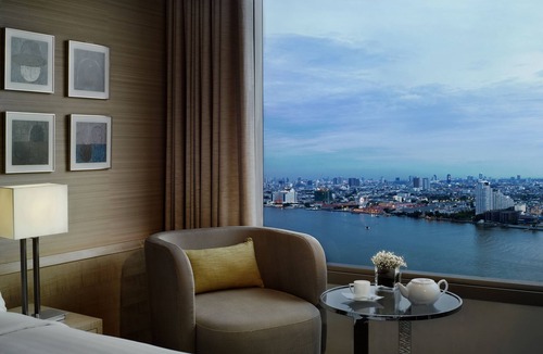 Samre Hotel | Avani+ Riverside Bangkok Hotel