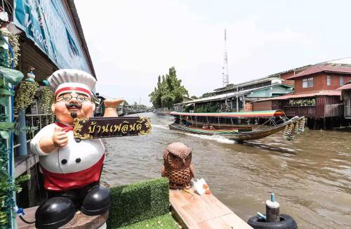 Bangkok Yai House | Baan Ploen Dee - Wat Arun