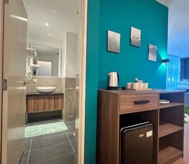Taman Bukit Pantai Apartment | Bangsar Trade Centre, 2-5pax, Above LRT
