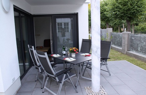 Binz Apartment | * Barrier-free apartment on the ground floor, 2 bedrooms., + Quiet location (dead end)
