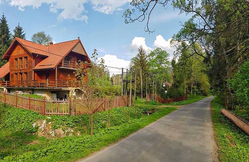 Rycerka Dolna House | Beautiful home in Ujsoly with sauna