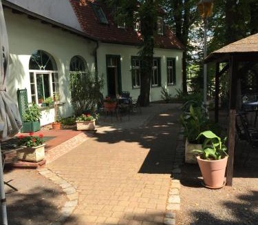 Jueterbog Hotel | Bergschlößchen