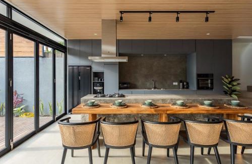 Padonan Villa | Bermain Haus - Panoramic Pool villa with Fast Wi-Fi&Netflix