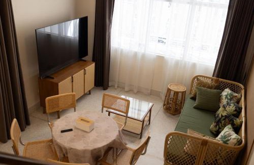 Thung Maha Mek Apartment | BKK CBD WholeFloor Apt 3BR 3BA 7Min to MRT