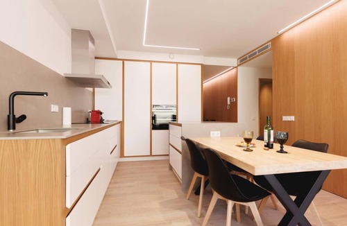 Eixample Apartment | Bravissimo Centre, Modern 2-bedroom apartment