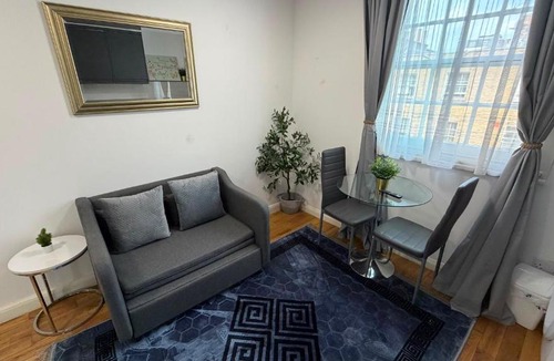Paddington Apartment | Bright 1 Bedroom flat