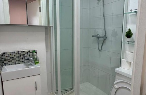 Paddington Apartment | Bright 1 Bedroom flat
