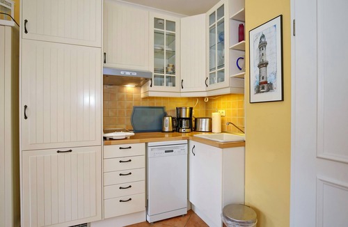 Ostseebad Kuhlungsborn Apartment | Bright 1-room apartment with balcony and dog-friendly for 2 people