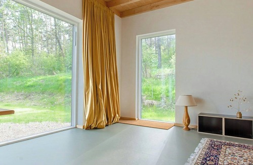 Hitzacker House | Bright holiday home by woods near the river Elbe
