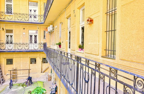 Krisztinavaros Apartment | Buda Garden Retreat. Modern Comfort and Tranquility by the Historic Sites.